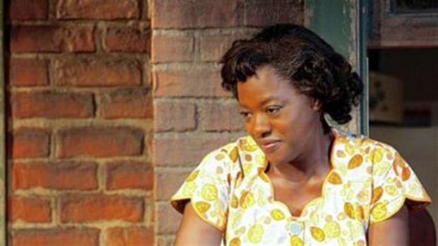 violadavis_fences-stage