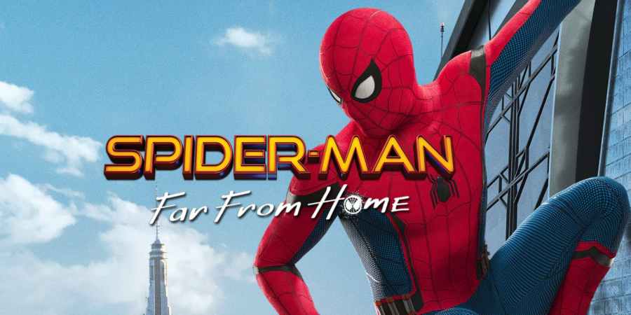 Peter Parker observa el horizonte durante su viaje por Europa en Spider-Man: Far From Home, una historia sobre identidad, responsabilidad y madurez.